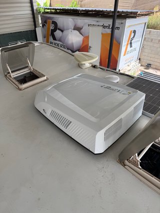 Instalacion aire acondicionado wifi autocaravanas