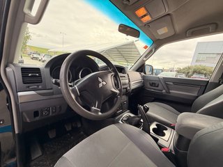 Mitsubishi Montero 2008