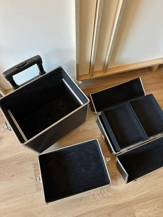 Maletín maquillaje con ruedas