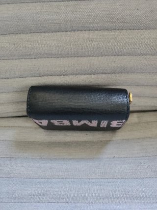 Cartera Bimba y Lola Negra con Logo Rosa