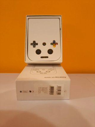 Consola Anbernic RG405V Blanca