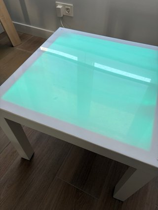 Mesa de luz infantil blanca (mesa ikea) con led.