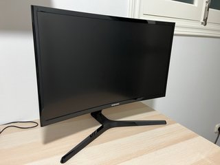 Monitor Samsung 144Hz Curvo Nero