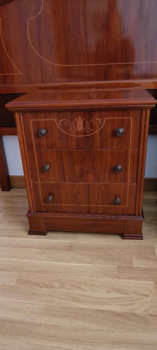 Cabecero 135cm y 2 mesillas de madera