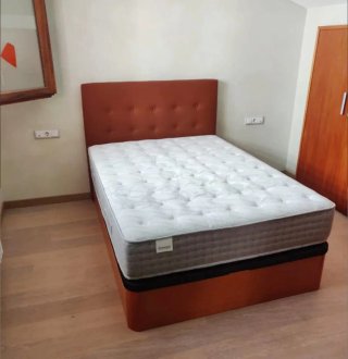 Canapé a ribalta in legno con 4 angoli arrotondati in legno massello da 3 cm con coperchio rinforzato