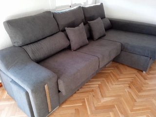 Canapé a ribalta in legno con 4 angoli arrotondati in legno massello da 3 cm con coperchio rinforzato