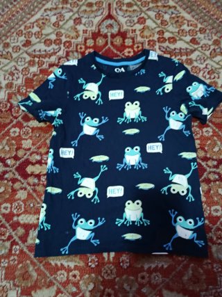 Camiseta infantil C&A ranas Hey!