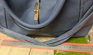 Bolso piel celeste con cartera y doble asa