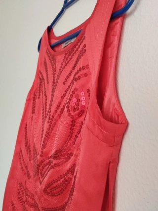 Vestido  coral VANDOO lentejuelas