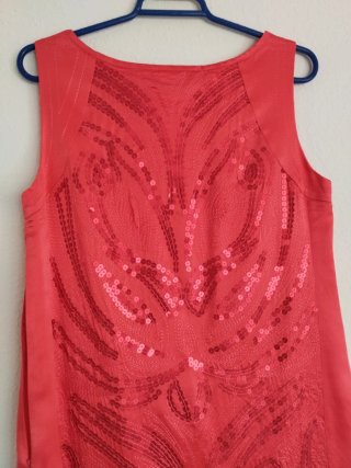 Vestido  coral VANDOO lentejuelas