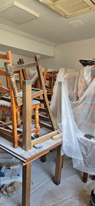 Sillas y mesas para restauración