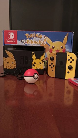 Nintendo Switch Edizione Pokémon Let's Go Pikachu