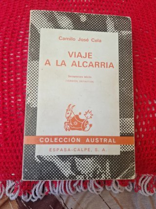 Libro Crónica de una muerte anunciada y regalo
