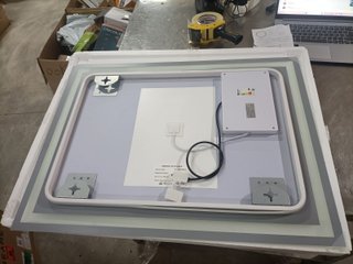 Specchio da bagno MOSSCO con illuminazione LED antivapo regolabile