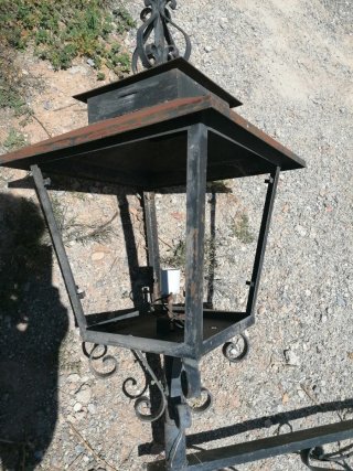 Farol de forja decorativo