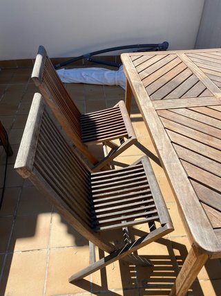 Mesa madera roble + 4 sillas plegables + banco