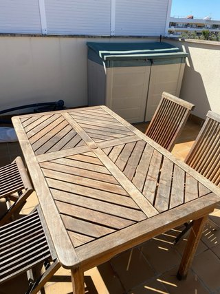 Mesa madera roble + 4 sillas plegables + banco