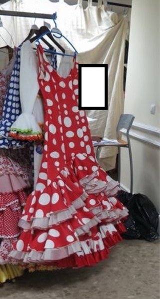 Traje de Flamenca Rojo con Lunares Blancos
