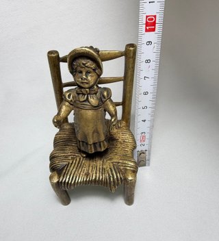 Figura niña bronce de Viena. S.XIX