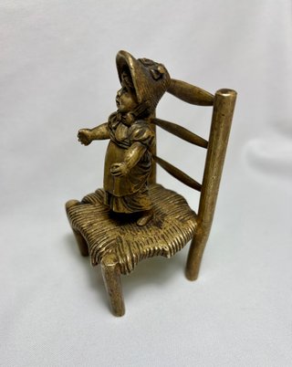 Figura niña bronce de Viena. S.XIX