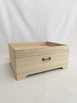 Caja de madera con cajon