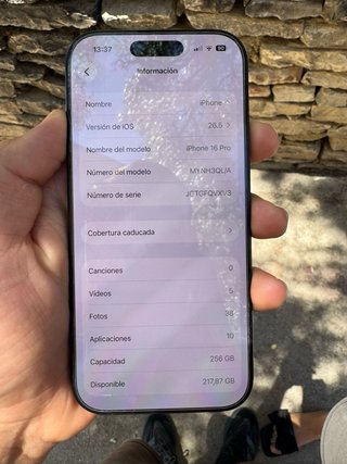 iPhone 16 Pro por torre gamer