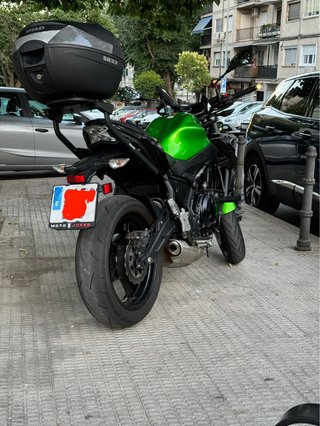 Kawasaki Z650 Negra y Verde 2020 14.000km