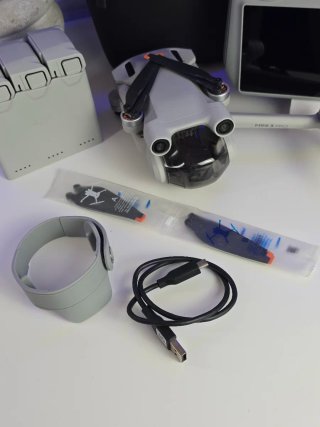 DJI Mini 3 Pro Fly More Combo