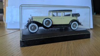 Maqueta Cadillac 452 A