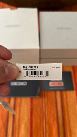 Seiko 5 Sports GMT Negro y Oro