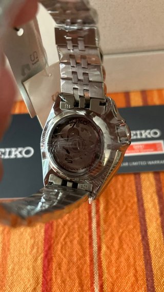 Seiko 5 Sports GMT Batman Blanco