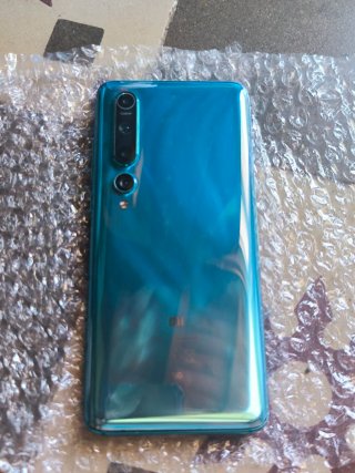 Xiaomi mi 10 5g p.arañada/ falla huella