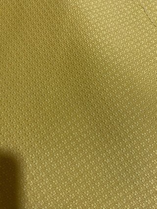 Tela Fallera Vives y Mari Banana para corpiño.