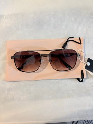Gafas de sol aviador azul y dorado