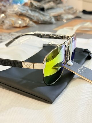 Gafas de sol aviador azul y dorado