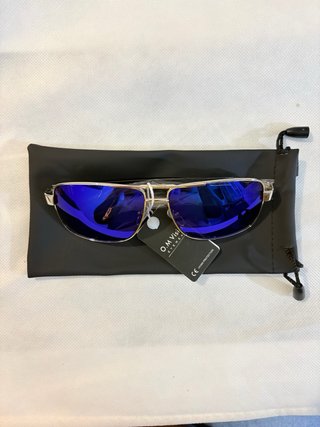 Gafas de sol aviador azul y dorado