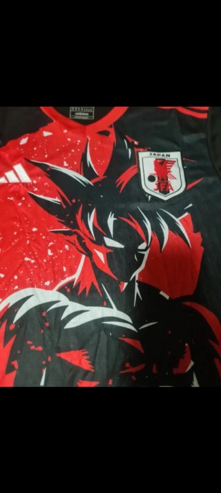 Camiseta Adidas Japón Goku Negra Roja