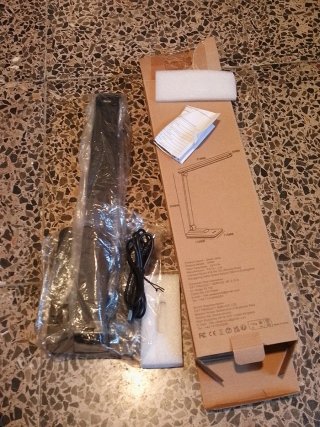 Lámpara de escritorio