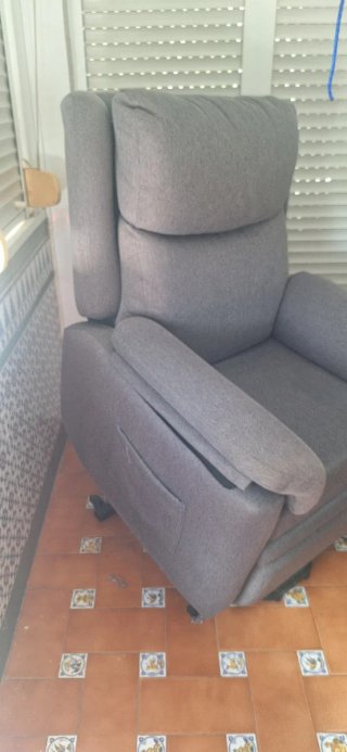 Sillón reclinable eléctrico tela gris