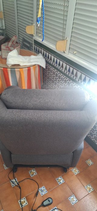 Sillón reclinable eléctrico tela gris