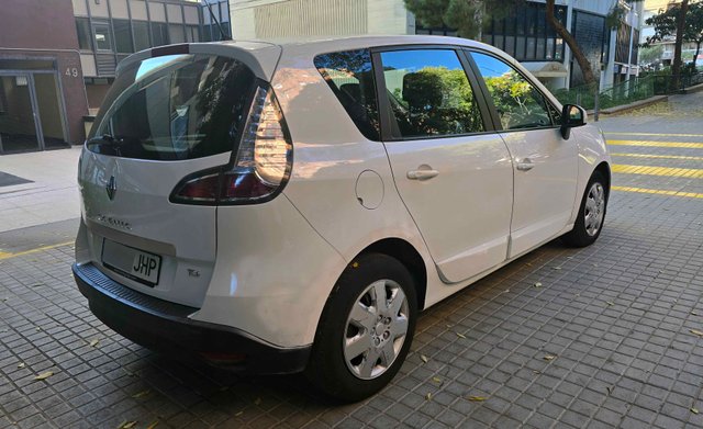 Renault Scenic 2015