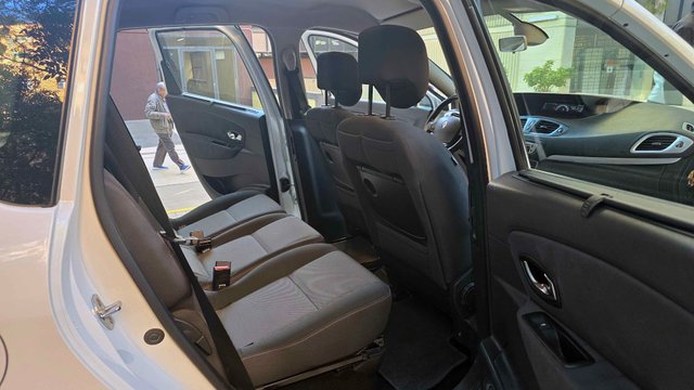 Renault Scenic 2015