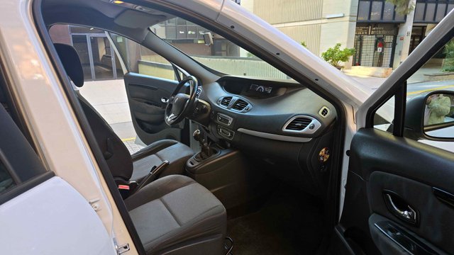 Renault Scenic 2015
