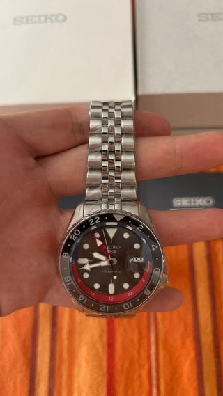 Seiko 5 Sports GMT Cool Grey Pepsi