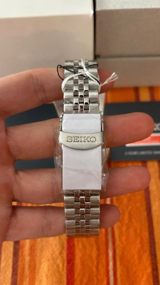 Seiko 5 Sports GMT Cool Grey Pepsi