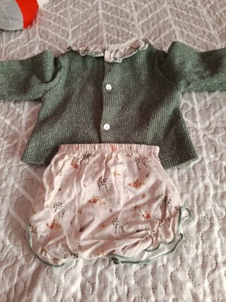 2 Conjunto 2 piezas niña blanco y verde.