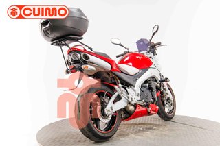 SUZUKI GSR 600