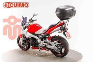 SUZUKI GSR 600