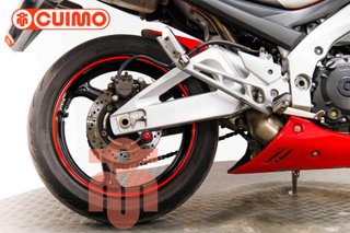 SUZUKI GSR 600