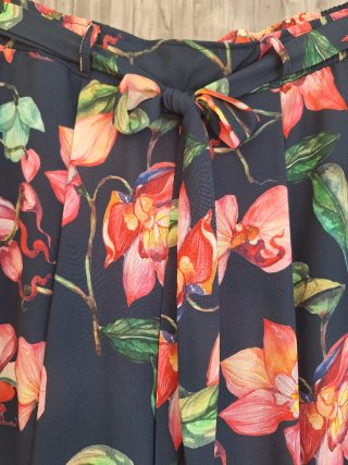 Pantalones anchos florales